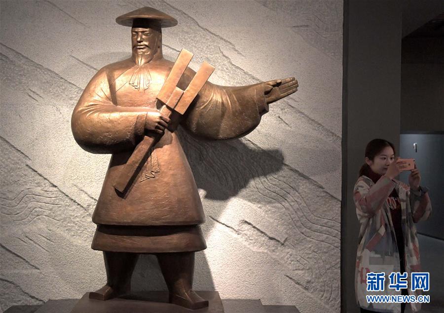 （文化·黃河文化帶·圖文互動）（3）在夏都二里頭，感受中華早期文明精粹 